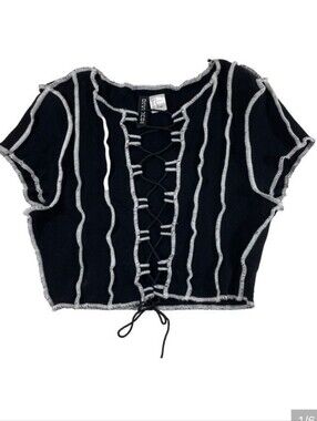 H& Divided Black Front Lace-Up Crop Top White Lettuce Edge Seams Goth Fairy